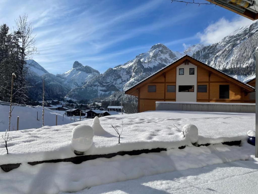 Bueelbad - Relax Holiday Apartment คันเดอร์ชเตค ภายนอก รูปภาพ